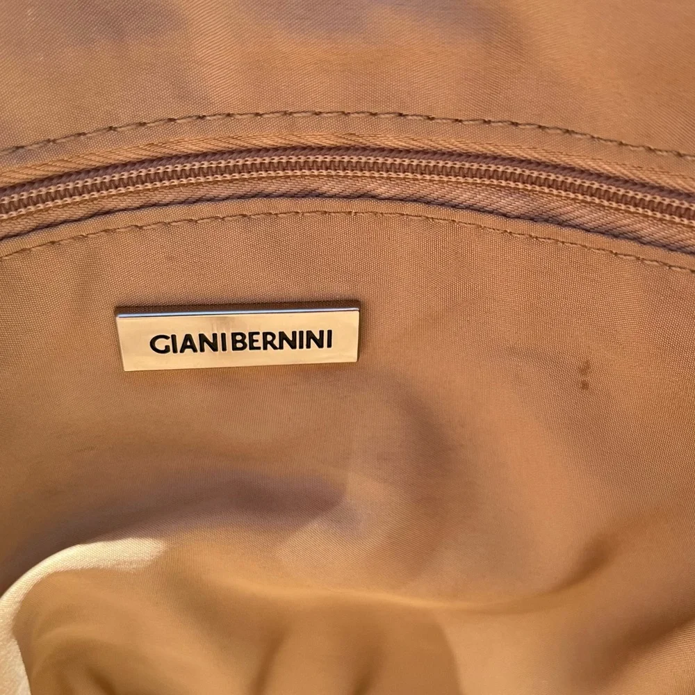 Hot pink leather Giani Bernini bag - Picture 10 of 10